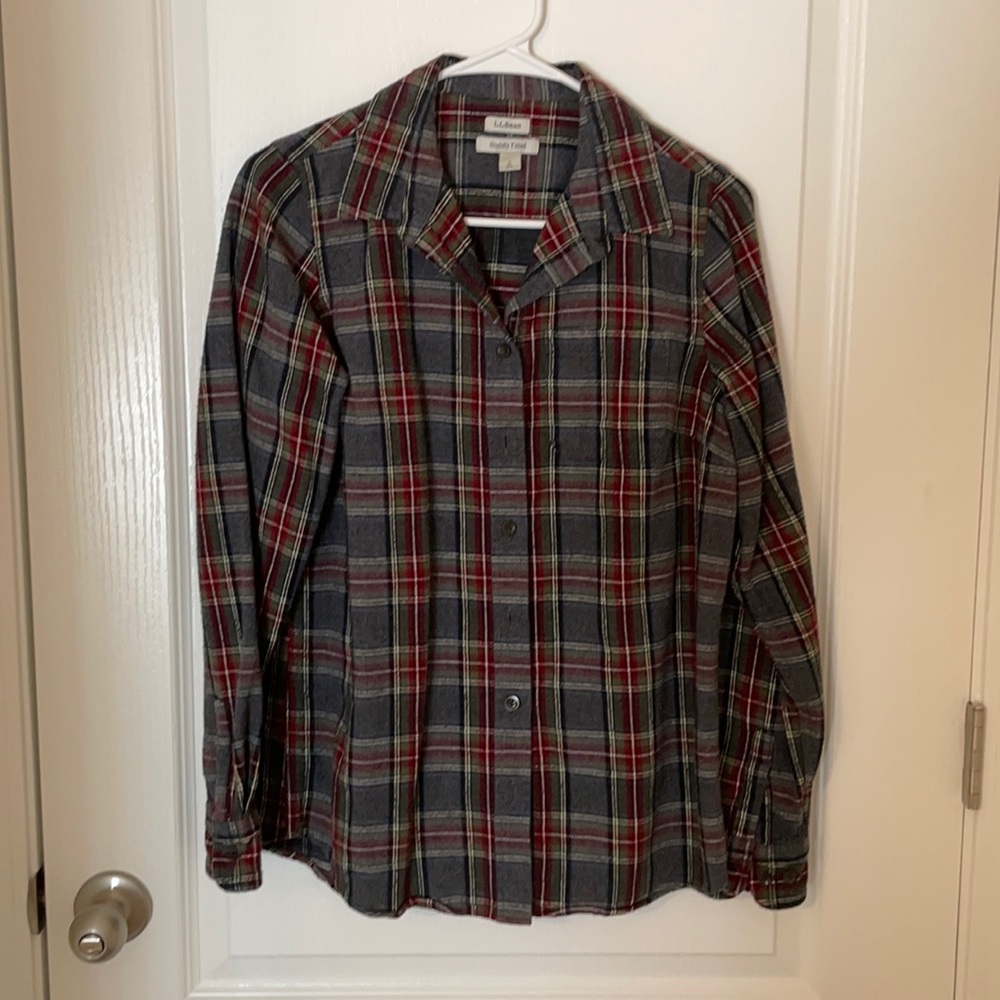 Women’s LLBean plaid flannel shirt